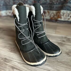 Sorel Out N About Tall Boot NWT SZ 8